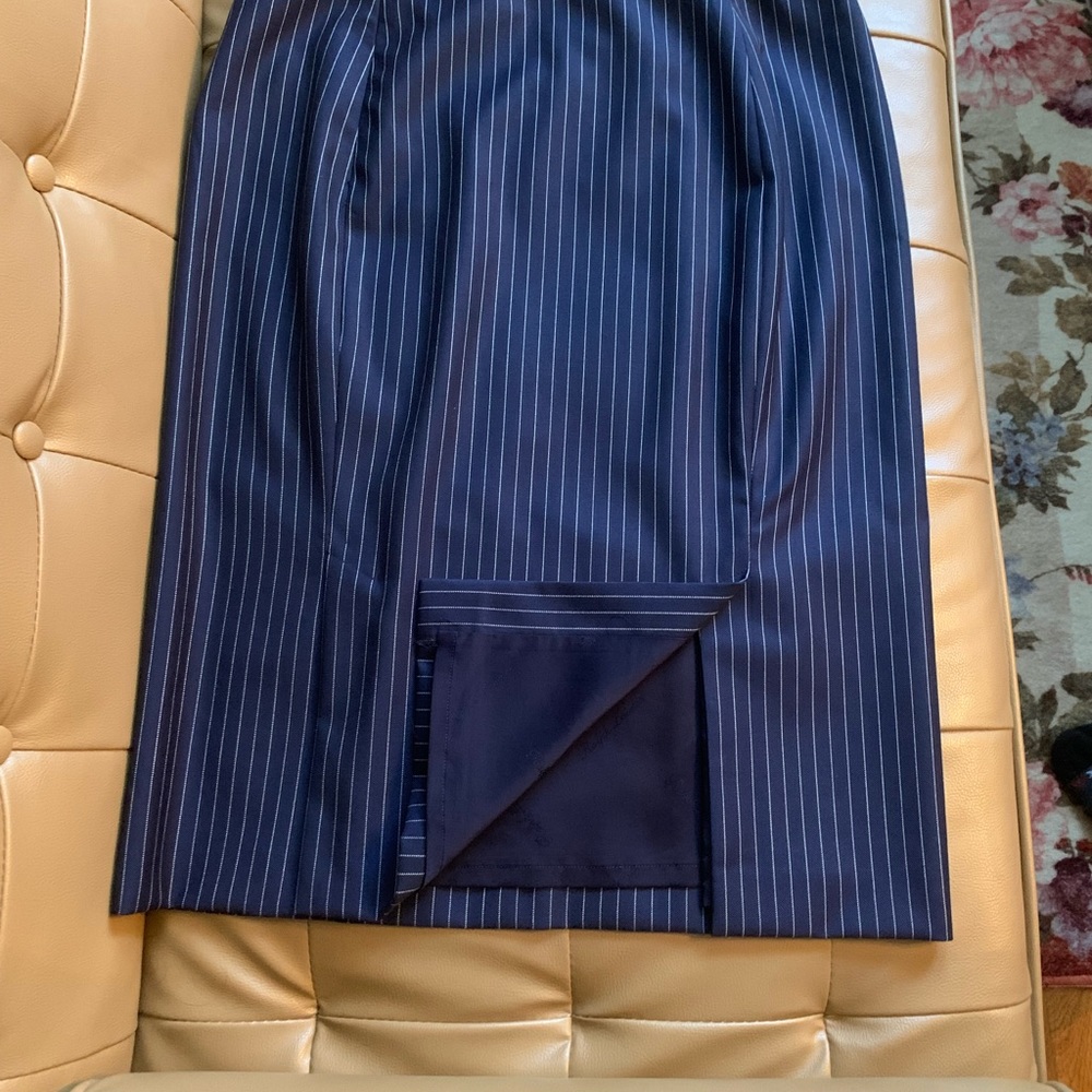 Skirt - Picture 2 of 3